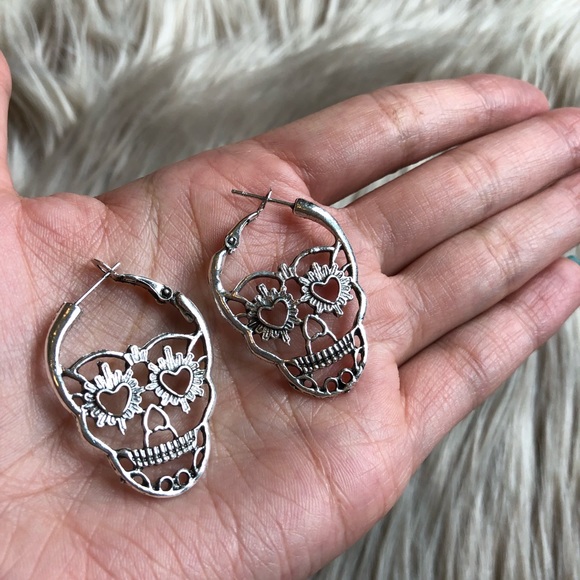 Skull Hoop Earrings - Picture 6 of 6